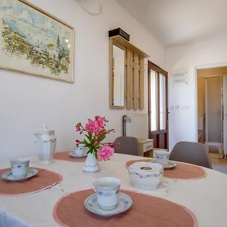 Apartmani Nadalina Lussingrande Esterno foto